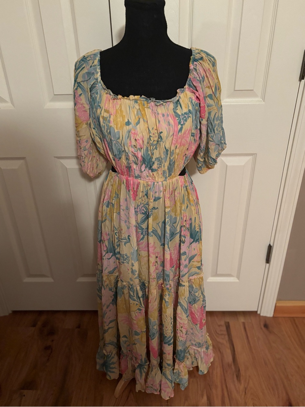 HOUSE OF SOI AMBER DRESS  size S